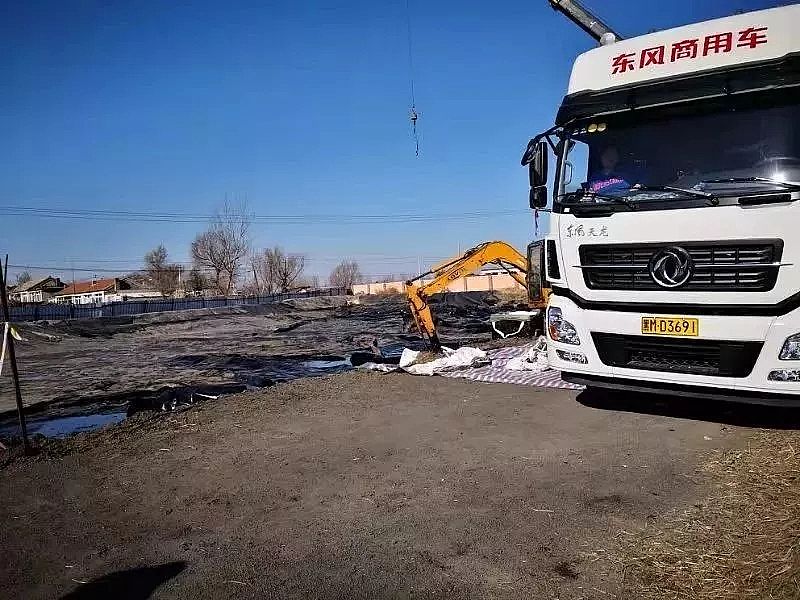 陽離子聚丙烯酰胺CPAM廠家觸目驚心大量油泥油渣傾倒坑塘污染嚴重!