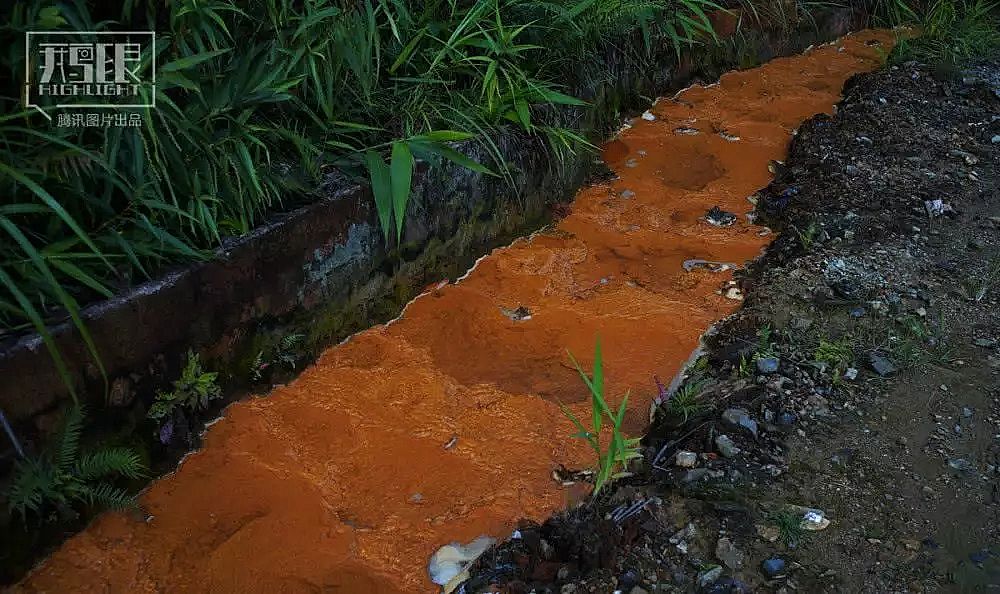 2019年堿式氯化鋁廠家發布重金屬和“毒水”陰影下的村莊:十年無人治理,農田被染成鐵銹色