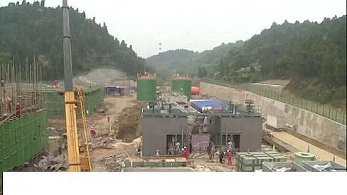 ��������̿1-2mm�S�҇����ׂ�퓎r��a��ˮ̎�������ڸ����M���O�䰲�b�A�Σ���ˮ�_һ���˜�