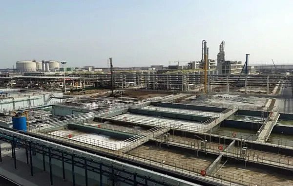 2021年海綿鐵濾料生產廠家日處理3.75萬噸|連云港徐圩新區高鹽廢水處理廠開始調試運營