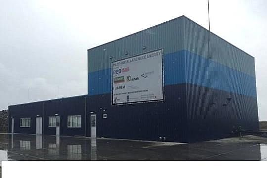 多功能柱狀活性炭生產(chǎn)廠家污水產(chǎn)能新技術(shù)——混合污水與海水回收電能