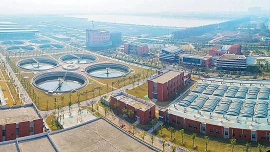 新款多面空心球填料生產廠家這些污水廠披上“光伏”外衣,你看好新模式的前景嗎?