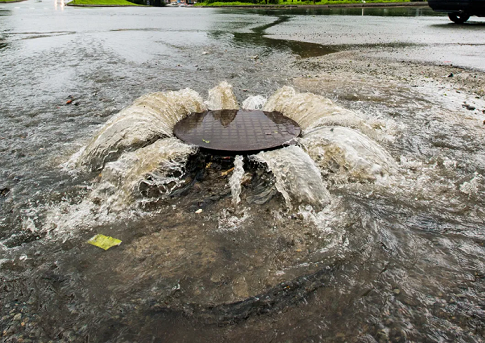 高質(zhì)量泡沫濾珠濾料廠家暴雨期間污水廠的超越閥門該不該開?