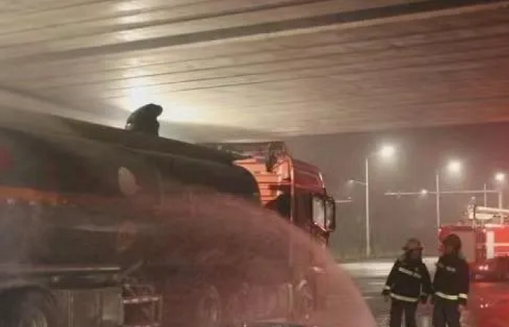 上等泡沫濾珠濾料生產廠家30噸化學品泄漏!500噸水稀釋緊急排險!