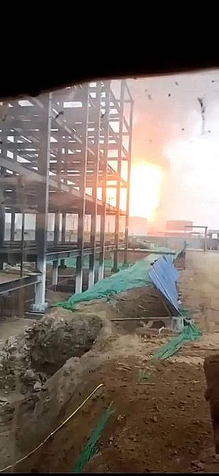 2022���iɰ�V�ϏS��ʯ���fһ�����Sͻ�l(f��)��𣬬F(xi��n)��(ch��ng)����������ը!