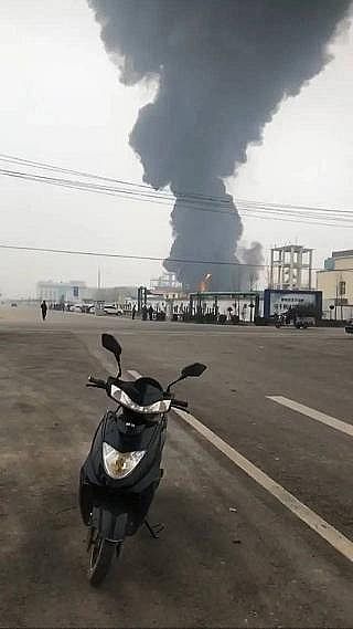 2022���iɰ�V�ϏS��ʯ���fһ�����Sͻ�l(f��)��𣬬F(xi��n)��(ch��ng)����������ը!