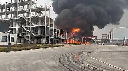 2022���iɰ�V�ϏS��ʯ���fһ�����Sͻ�l(f��)��𣬬F(xi��n)��(ch��ng)����������ը!